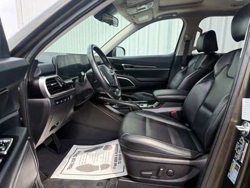 Used 2025 Kia Telluride S AWD/4WD image 6