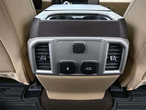 Used 2020 Ford F150 Lariat image 19