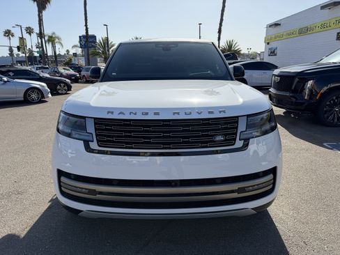 Used 2025 Land Rover Range Rover Long Wheelbase SE image 8