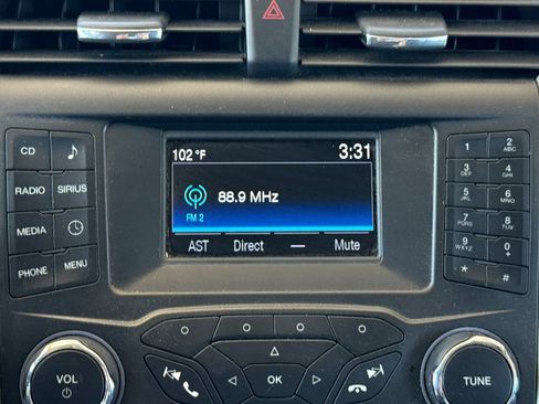 Used 2015 Ford Fusion SE FWD image 28