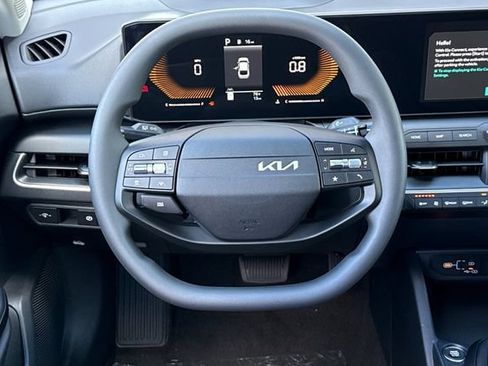 New 2026 Kia K4 FWD image 16