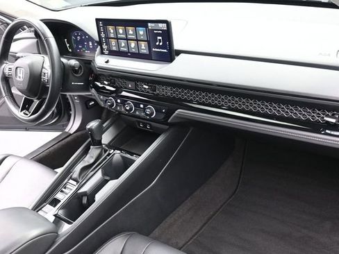Used 2023 Honda Accord EX-L image 27