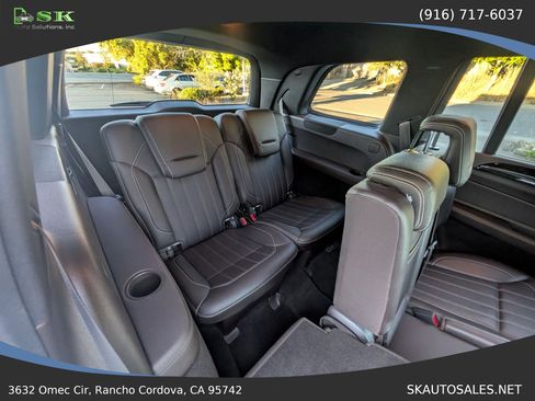 Used 2017 Mercedes-Benz GLS 450 4MATIC image 29