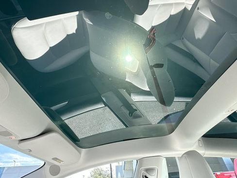 Used 2022 Tesla Model 3 Standard Range RWD image 21
