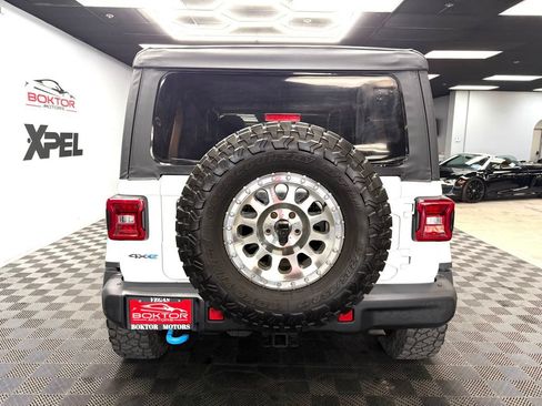 Used 2023 Jeep Wrangler Unlimited Rubicon 4xe AWD/4WD image 12
