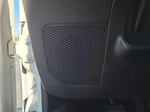 Used 2018 Jeep Wrangler Sport image 12