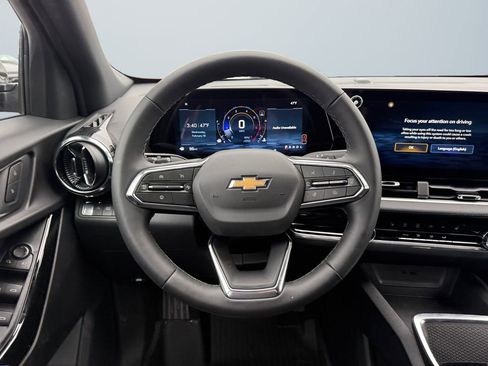 New 2026 Chevrolet Equinox LT image 12