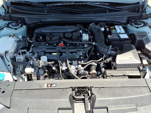Certified 2025 Kia K4 GT-Line Turbo FWD image 8