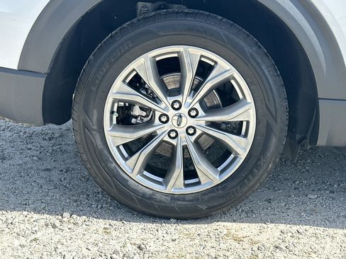 Used 2022 Ford Explorer Limited w/ Equipment Group 301A RWD image 17