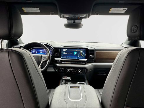 Certified 2022 Chevrolet Silverado 1500 High Country w/ Technology Package image 20