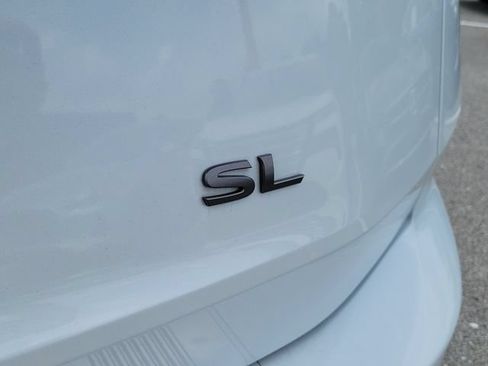 Certified 2025 Nissan Rogue SL w/ SL Premium Package FWD image 9