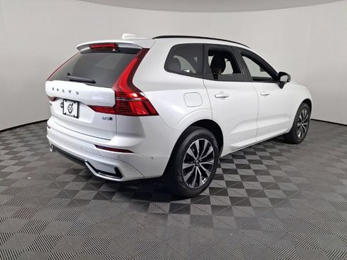Certified 2023 Volvo XC60 B5 Plus w/ Climate Package AWD/4WD image 10