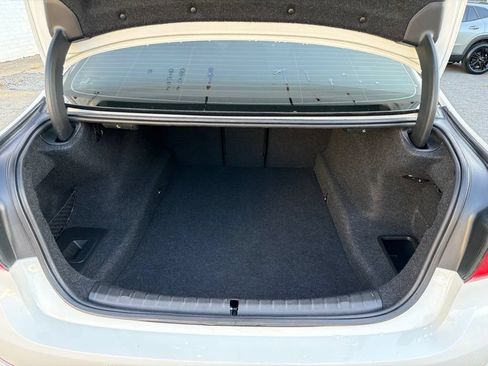 Used 2018 BMW 540i RWD image 19