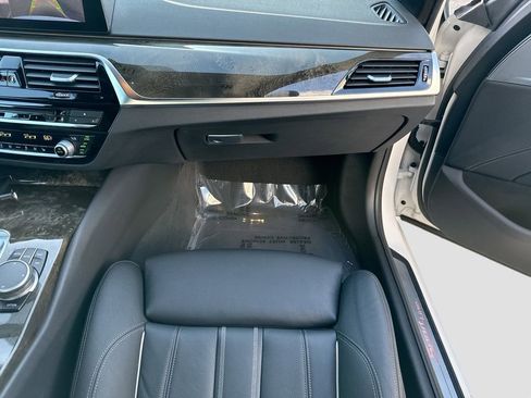 Used 2019 BMW 540i xDrive w/ Convenience Package image 18