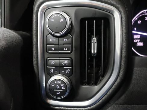 Used 2019 GMC Sierra 1500 SLT w/ SLT Premium Package image 29