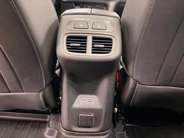 Used 2023 Buick Envision Avenir AWD/4WD image 16