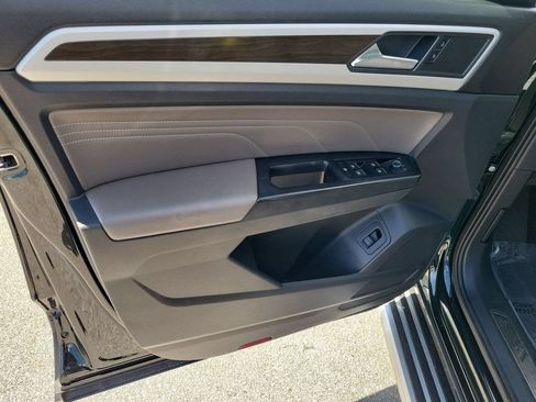 Used 2021 Volkswagen Atlas SE AWD/4WD image 19