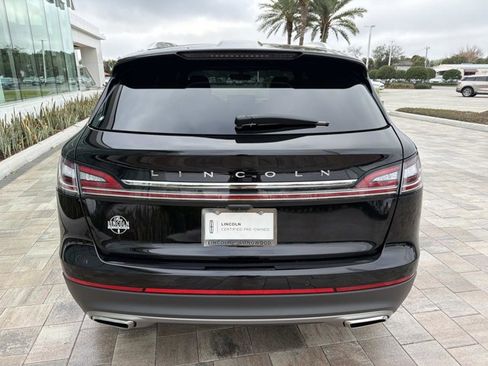 Used 2023 Lincoln Nautilus Reserve w/ Luxury Package image 3