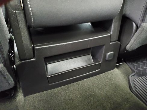 Used 2017 GMC Sierra 1500 SLE w/ SLE Value Package image 27