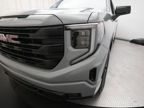 Used 2024 GMC Sierra 1500 Elevation image 22