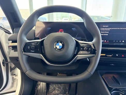 Used 2025 BMW 530i RWD image 22