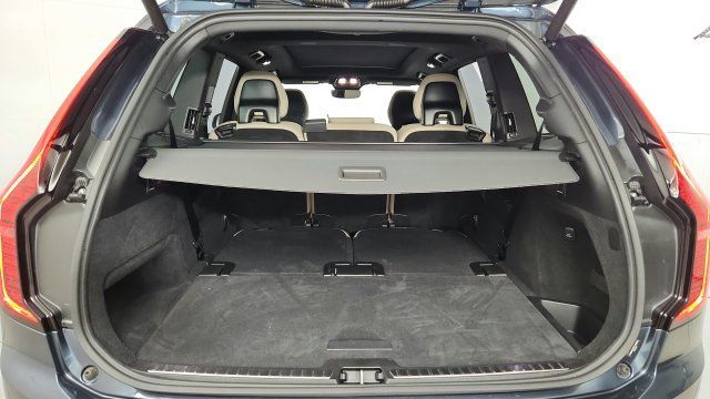 Used 2026 Volvo XC90 B6 Plus w/ Protection Package AWD/4WD image 43