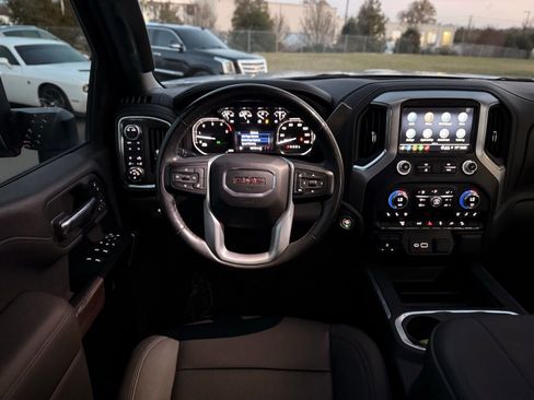 Used 2023 GMC Sierra 2500 SLT image 35