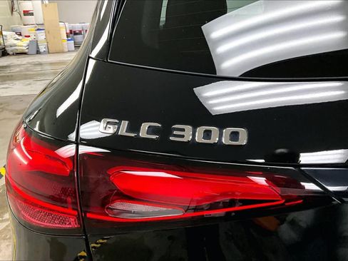 Used 2026 Mercedes-Benz GLC 300 4MATIC image 33