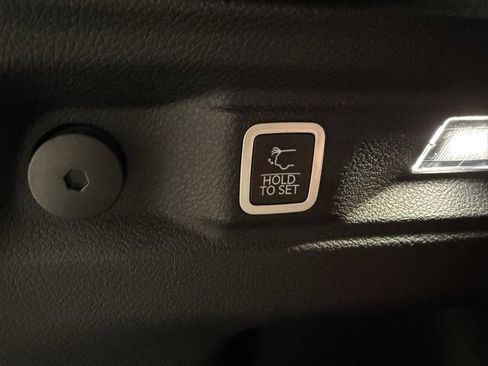 New 2025 Jeep Grand Cherokee L Limited image 8