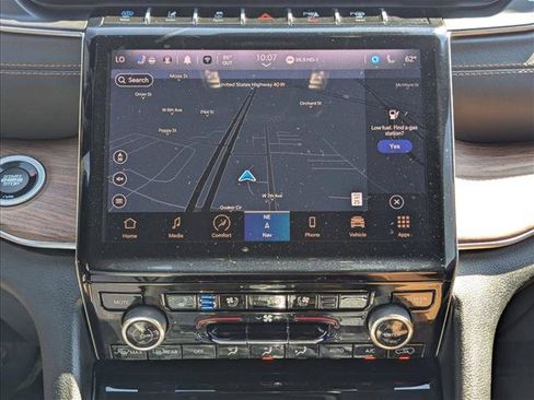 Used 2023 Jeep Grand Cherokee Summit w/ Advanced Protech Group IV AWD/4WD image 14