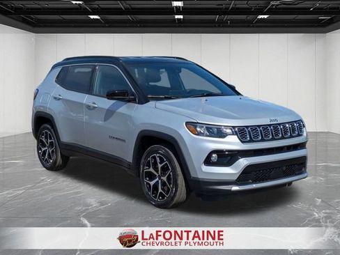 Used 2025 Jeep Compass Limited AWD/4WD image 7