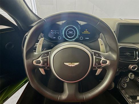 Used 2020 Aston Martin V8 Vantage Coupe image 10