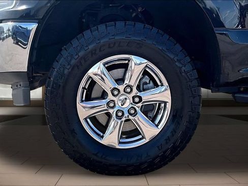Used 2018 Ford F150 XLT w/ Equipment Group 301A Mid AWD/4WD image 9