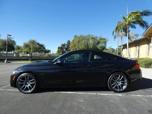 Used 2020 BMW 430i Coupe w/ Convenience Package image 14