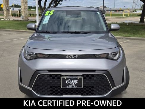 Certified 2025 Kia Soul LX FWD image 2