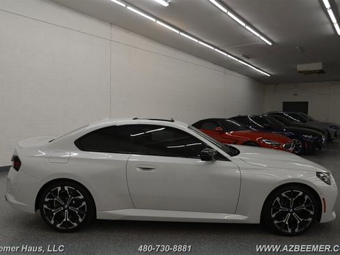Used 2025 BMW M240i Coupe w/ Premium Package image 8