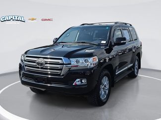 Used 2017 Toyota Land Cruiser AWD/4WD video 1