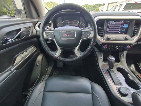 Used 2019 GMC Acadia SLT FWD image 18