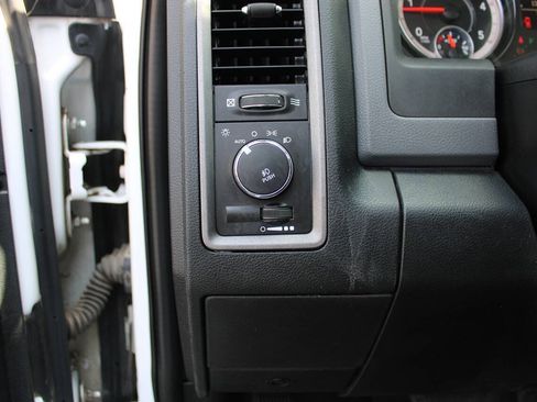 Used 2016 RAM 5500 Tradesman w/ Power & Remote Entry Group AWD/4WD image 37