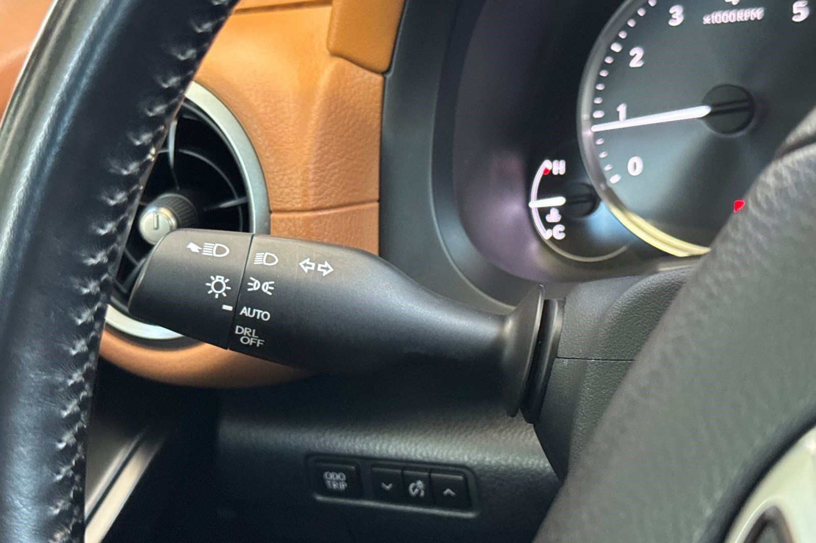 Certified 2022 Lexus IS 300 w/ Premium Package RWD image 32