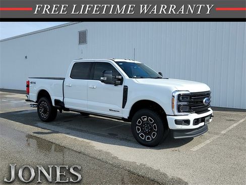 Used 2025 Ford F250 Platinum image 1