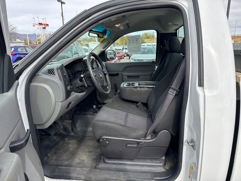 Used 2013 Chevrolet Silverado 1500 W/T image 27