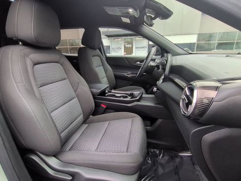 Used 2025 Chevrolet Equinox LT image 27