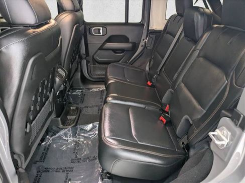 Used 2021 Jeep Wrangler Unlimited Rubicon AWD/4WD image 18