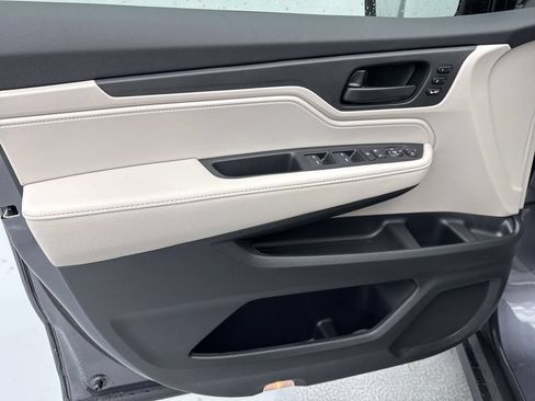 New 2026 Honda Odyssey EX-L image 17