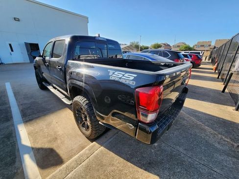 Used 2022 Toyota Tacoma SR w/ SR Convenience Package RWD image 6