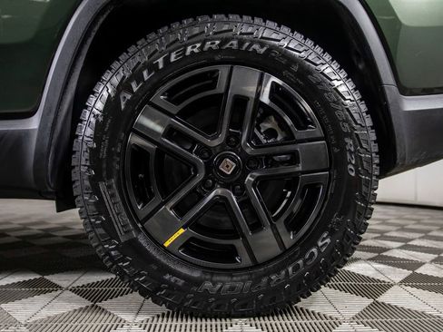 Used 2025 Rivian R1S Adventure AWD/4WD image 11