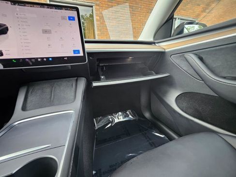 Used 2023 Tesla Model Y Long Range AWD/4WD image 57