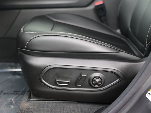 New 2026 Jeep Grand Cherokee Limited image 14