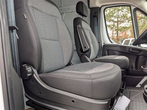 New 2026 RAM ProMaster 2500 w/ Convenience Group image 31